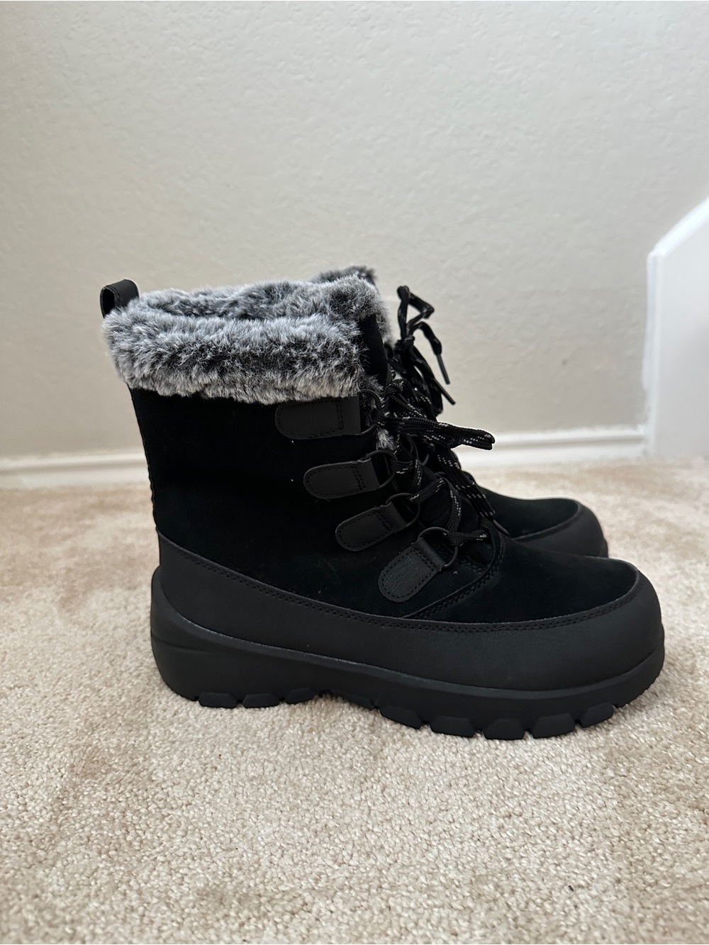 All in Motion Black Faux Fur Winter Boots Size 7W Thermolite EcoMade Lace Up
